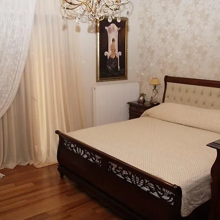 Katerina-papadopoulos Athanasios Villa